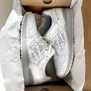 Brand new ASICS GEL-LYTE III OG SNEAKERS RUNNING SHOES men size 9.5 white + grey